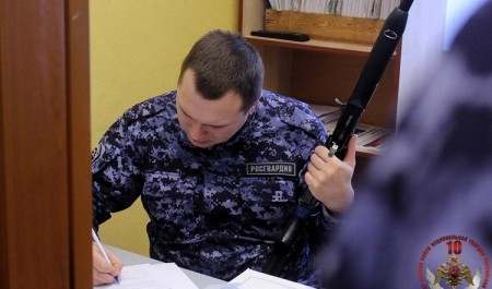 Росгвардейцы Поморья проверили владельцев гражданского оружия