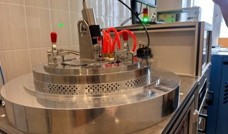 В Архангельске работает лаборатория по созданию инновационных алмазов для квантовой электроники