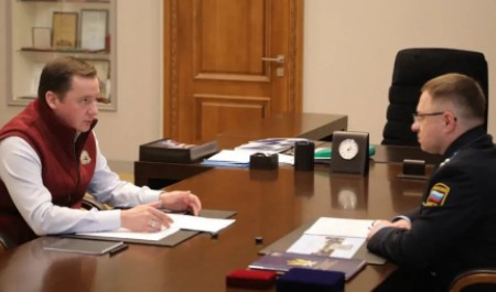 Александр Цыбульский провел рабочую встречу с главным судебным приставом региона