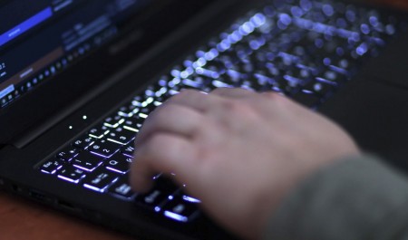 Минцифры РФ предлагает пройти опрос о необходимости подключения к домашнему интернету