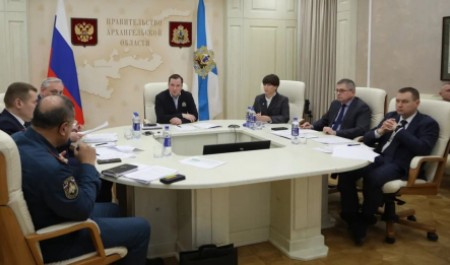 Александр Цыбульский доложил Игорю Рудене о ходе подготовки Архангельской области к предстоящему ледоходу и пожароопасному сезону