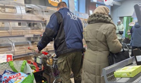 Экономные архангелогородцы штурмуют очередную «Пятерочку» перед ее закрытием