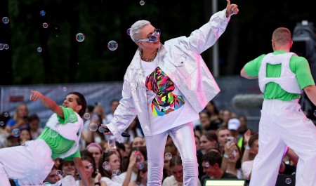 Дуров резко обеднел, а Катя Лель призналась в наличии сверхспособностей: новости из мира шоу-бизнеса 