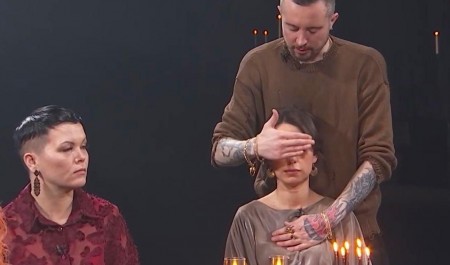 «Было ощущение дьявольщины»: в «Битве экстрасенсов» одна ведьма впала в ужас, вторая — в истерику 