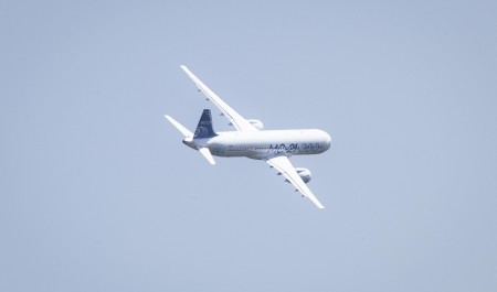 В Архангельск прибыл самолет МС-21, которым хотят заменить иностранные суда