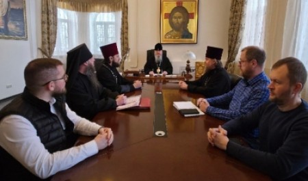 Митрополит Корнилий возглавил совещание в епархиальном управлении Митрополит Корнилий возглавил совещание в епархиальном управлении