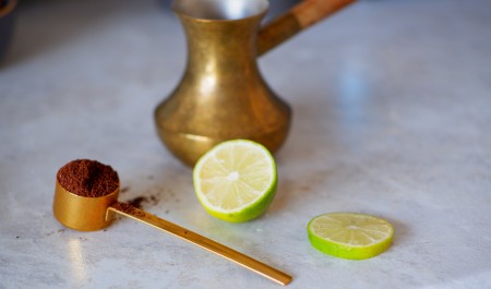 Важно знать определенные тонкости. Бариста рассказала, как сварить вкусный кофе в турке на плите