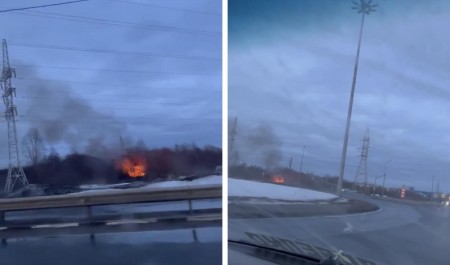 Рядом с эстакадой на Окружном шоссе в Архангельске произошел пожар