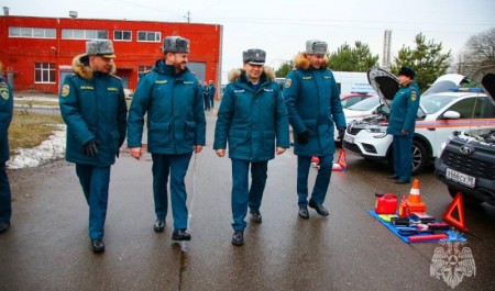 Высокие технологии в диагностике и лечении: замглавы МЧС России Роман Курынин осмотрел новое оборудование Всероссийского центра экстренной и радиационной медицины им. А.М. Никифорова