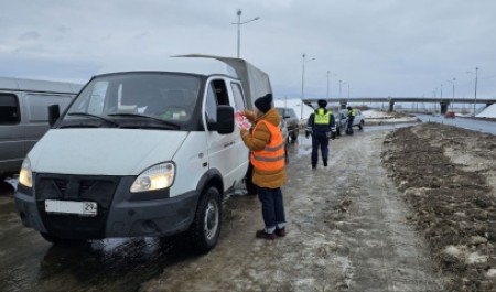 На трассе М-8 состоялось комплексное профилактическое мероприятие по безопасности дорожного движения
