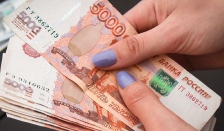 Чиновник из Шенкурска присвоила деньги и рискует сесть на 6 лет