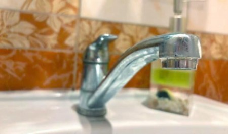 В двух поселках Архангельска временно отключили воду из-за аварии на сетях