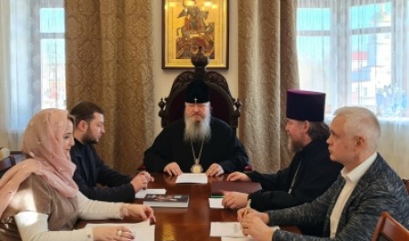 Митрополит Корнилий возглавил совещание по вопросам развития регионального отделения ВРНС 