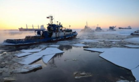 Глава Архангельска объявил о переходе на буксирное сообщение с островами