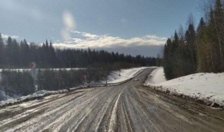 Большегрузам ограничат движение на время распутицы в Архангельской области 