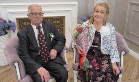 В Северодвинске супруги Шитиковы отмечают бриллиантовую свадьбу