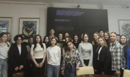 Студенты социологического направления встретились с выпускницей кафедры Надеждой Рогач