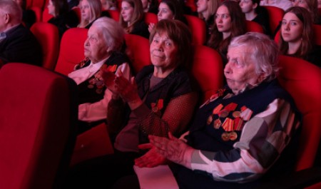 В САФУ прошел фестиваль «Весна Победы», посвященный детям войны