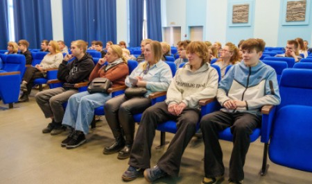 Высшая школа рыболовства и морских технологий САФУ провела День открытых дверей