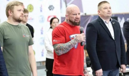 В ходе визита в Архангельск Джефф Монсон объявил о завершении спортивной карьеры