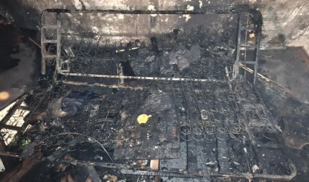 В Архангельске на ул. Бадигина семья при пожаре отравилась угарным газом