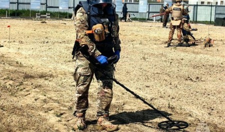 В Донском спасательном центре завершилось слаживание пиротехников МЧС России