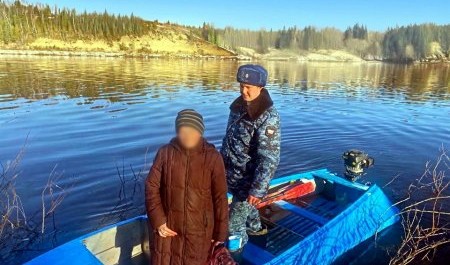 Приставы поплыли по реке Пинега за алиментами