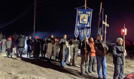 Пасху Христову отметили в старинной Нёнонсе на берегу Белого моря 