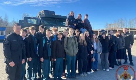 Северодвинским школьникам рассказали о службе в ОМОН Росгвардии