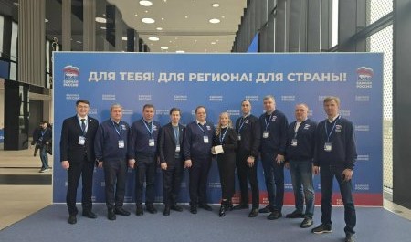 Архангельские единороссы принимают участие в петербургском форуме