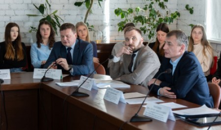 В САФУ обсудили вопросы развития технологического суверенитета предприятий Архангельской области