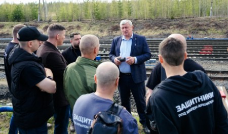 Участники программы «Защитники. Под крылом Архангела» познакомились с транспортной инфраструктурой Поморья Участники программы «Защитники. Под крылом Архангела» познакомились с транспортной инфраструктурой Поморья