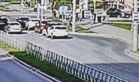 Несчастливое детство. В Архангельске девочка из Mitsubishi попала в больницу