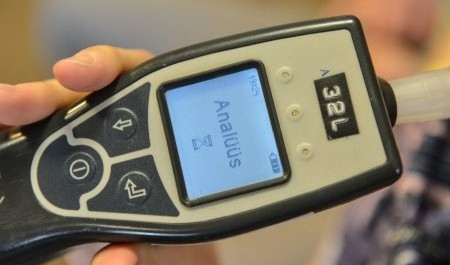 В Устьянах алководитель доездился до конфискации и обязательных работ