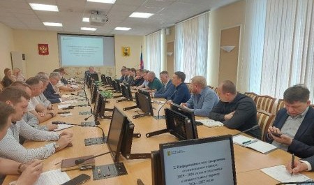 Дмитрий Морев подвел итоги общегородской планерки