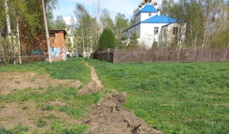 В Северодвинске благоустраивают территорию, расположенную неподалеку от храма святителя Николая Чудотворца