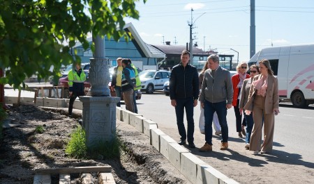 Пешком по городу. Депутаты АрхГорДумы за неделю