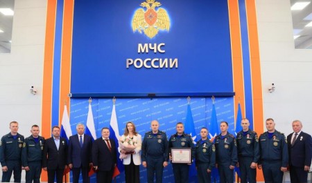 Александр Куренкoв вручил государственные награды личному составу ведомства