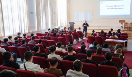 Важная информация для иностранных студентов САФУ: сессия, медобследование, миграционный учёт