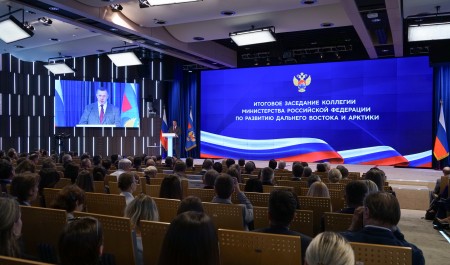 Юрий Трутнев: господдержка помогает вкладывать значительные инвестиции в развитие Дальнего Востока и Арктики