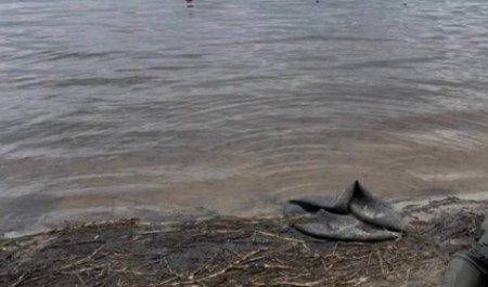 Под Архангельском пенсионер ушел проверять снасти и утонул в озере