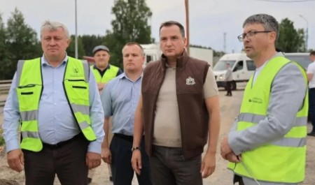 Александр Цыбульский оценил ход капитального ремонта дороги Коноша – Вельск