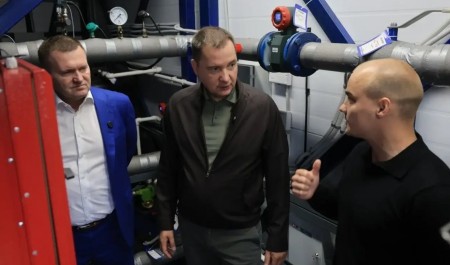 Губернатор посетил пеллетную котельную в поселке Советский Устьянского округа