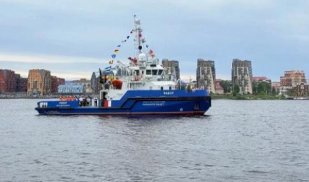 В порту Архангельска подняли флаг на новом арктическом буксире «Фавор»