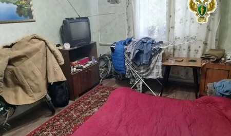 Житель Исакогорки превратил жизнь своей дочурки в непроходящий кошмар