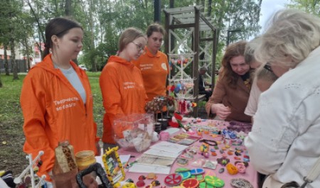 Благотворительная ярмарка САФУ собрала более десяти тысяч рублей