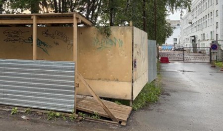 Вместо офисов — дом: очередной ЖК на руинах делового центра строится в Архангельске Вместо офисов — дом: очередной ЖК на руинах делового центра строится в Архангельске