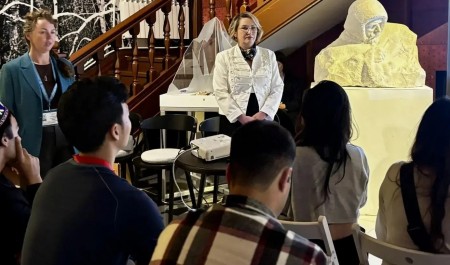 Иностранные блогеры знакомятся с историей и культурой Поморья в рамках маршрута туристического поезда «Русский Север»