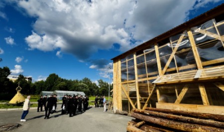 Курсанты «Перекопа» прикоснулись к тайнам поморского коча в САФУ