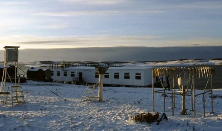 Старейшей полярной станции России Малые Кармакулы – 130 лет